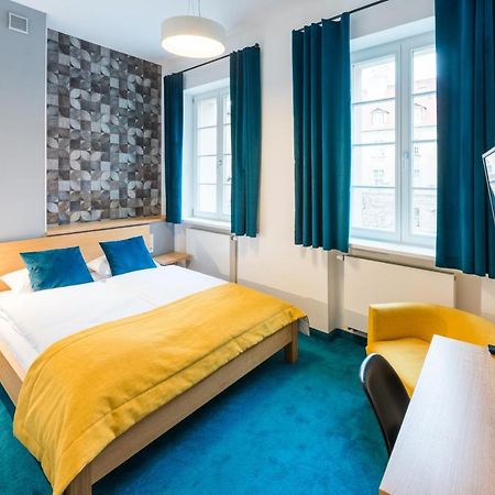 Aparthotel Tcz Wozna Poznań Esterno foto