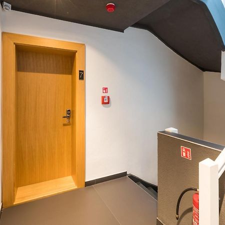 Aparthotel Tcz Wozna Poznań Esterno foto