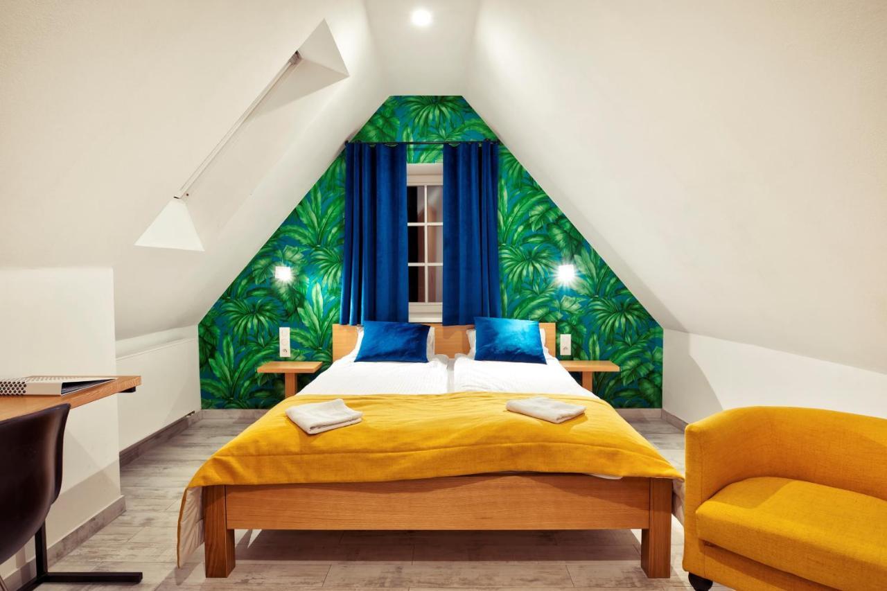 Aparthotel Tcz Wozna Poznań Esterno foto
