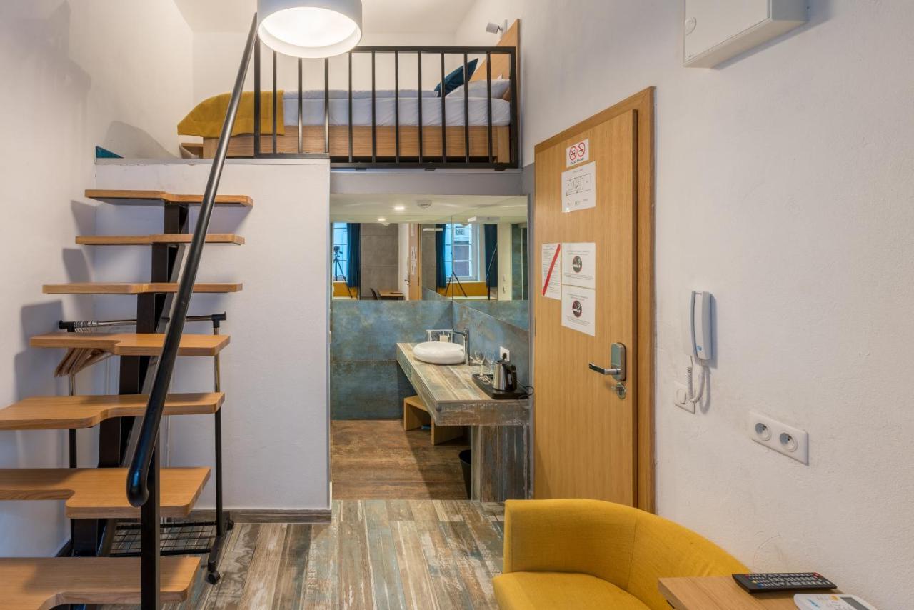 Aparthotel Tcz Wozna Poznań Esterno foto