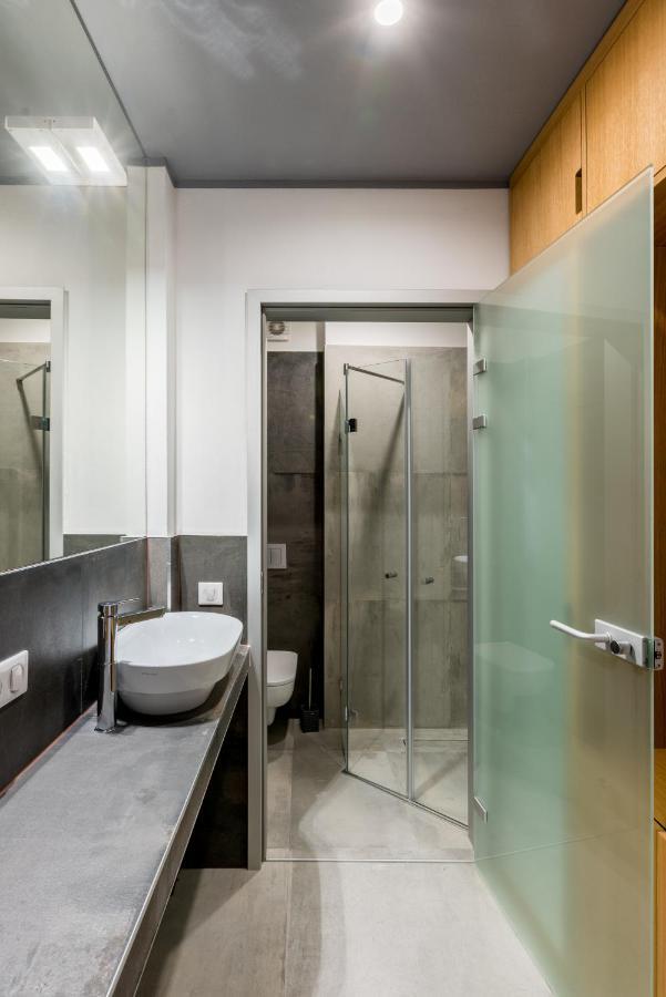 Aparthotel Tcz Wozna Poznań Esterno foto